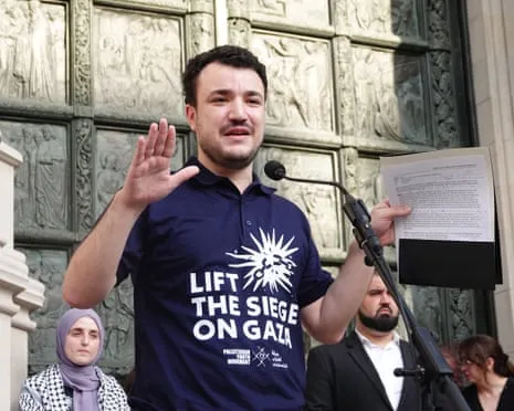 American Judge Directs Removal of Palestinian-Supporting Activist Citing Inaccurate Information on Residency Form